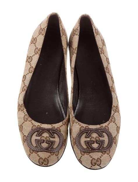 vintage Gucci flat shoes